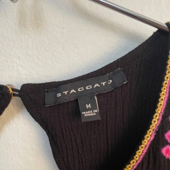 Staccato Dress sz M Black with Floral Embroidered details - Picture 5 of 6